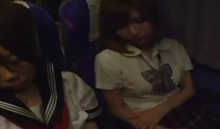Rusia lesbian video bokep tante berhijab pegging menyenangkan