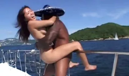 Lucu Rambut Coklat Bobbi Starr Gets Her Asshole Alami video bokep tante gendut