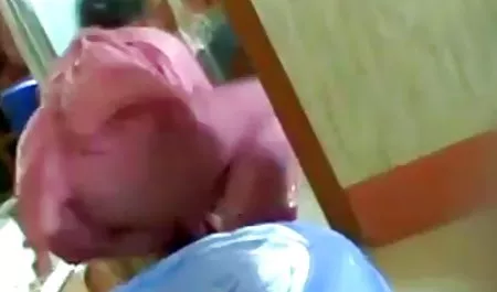 Pecinta Payudara Besar, Nikki Benz video bokep brondong