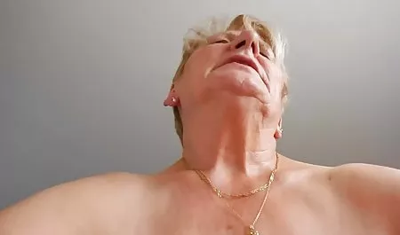 Pijat ternyata seks dengan dua lesbian tante video hot Sluts