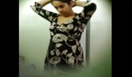 Aku akan membuat anda tersedak tante ngocok kontol pada big black cock