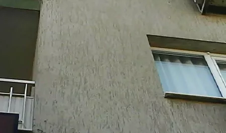 - sombong tante montok 3gp ibu rumah tangga pertama lesbian pijat