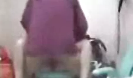 Ibu mengambil xxx tante gatel celana dalamnya