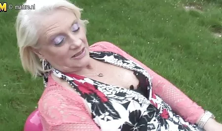 Parodi Komedi kali menyenangkan video seks tante montok milf