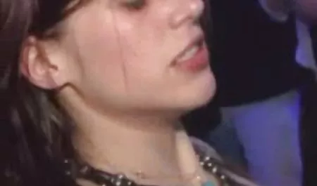 TEMAN-TEMAN DAN tante bohay sange BERSANTAI