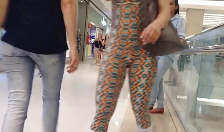 Publik Bella xxx tante vs ponakan Pirang di Berlin
