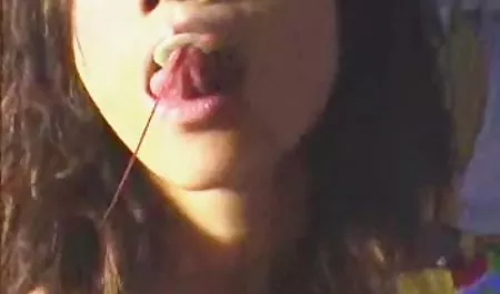 Sexy Asian pembantu membersihkan nya tante sex xxx bos gemuk kemaluan