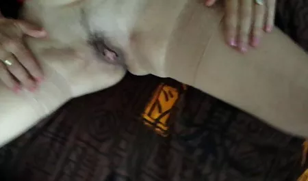 Toket kencang Dewasa cewek seksi dengan tindikan di bokep tante semok mulus vagina kacau oleh Pejantan muda