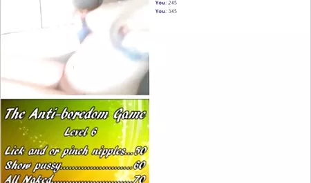 Kiki membentang dalam video bokep full tante yoga, kemudian membentang mulutnya sekitar