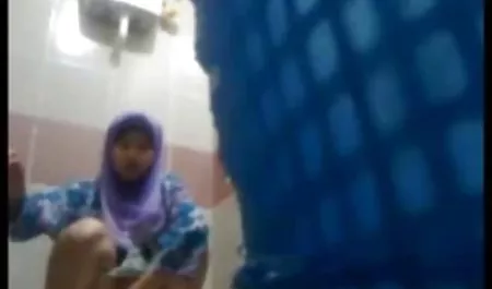 Lesbian bercinta di kantor download video bokep tante gemuk