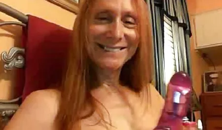 Charlie Mendapat bokep tante fun Natal Kemaluan