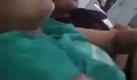 Toket kencang tante hot sex Erika Nishino wanita lebih